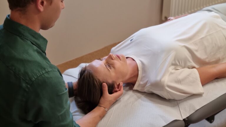 Gdzie zaczyna się ból głowy – podejście osteopatyczne i fizjoterapeutyczne